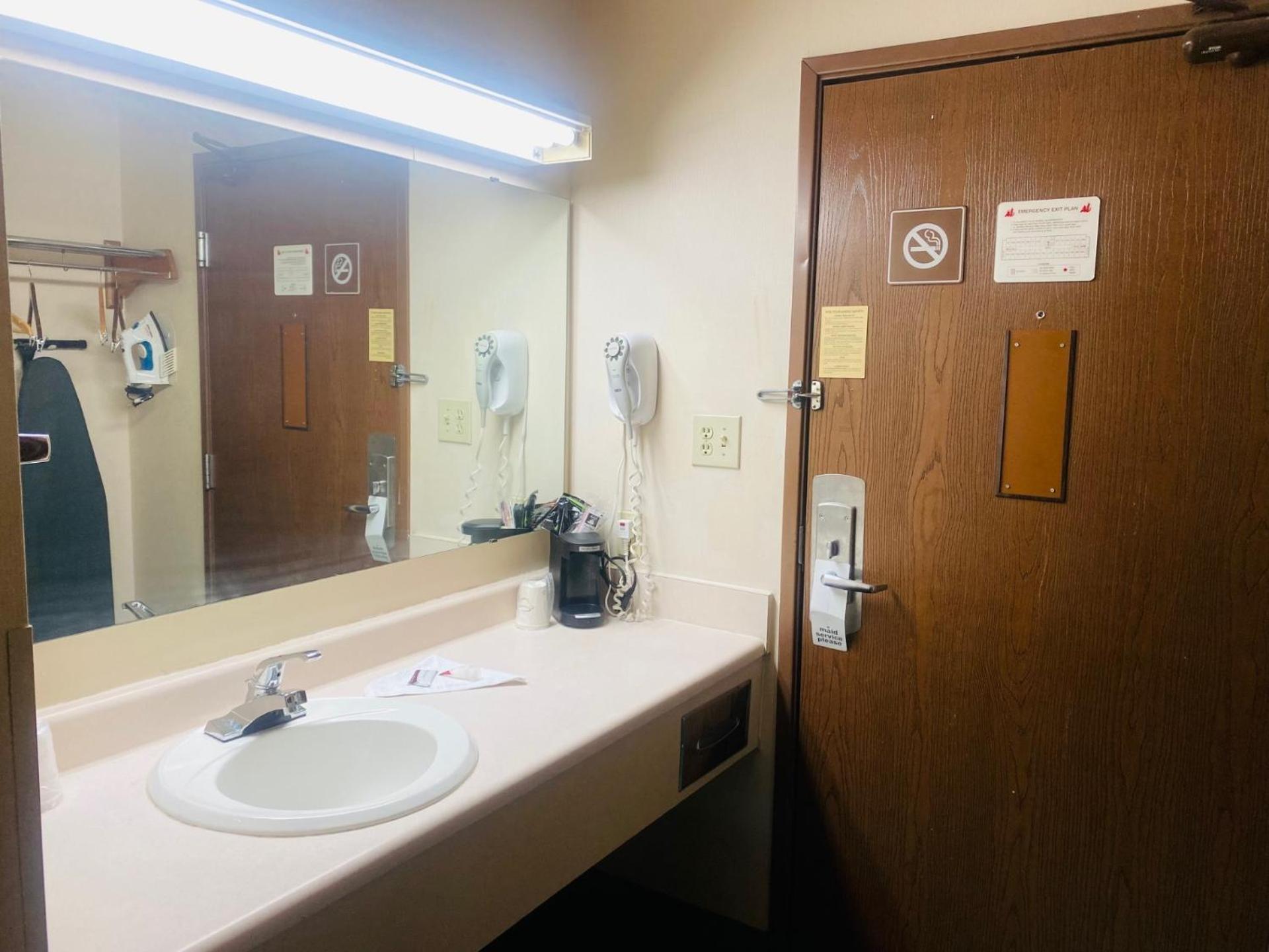 Norwood Statefair Grounds Hotel