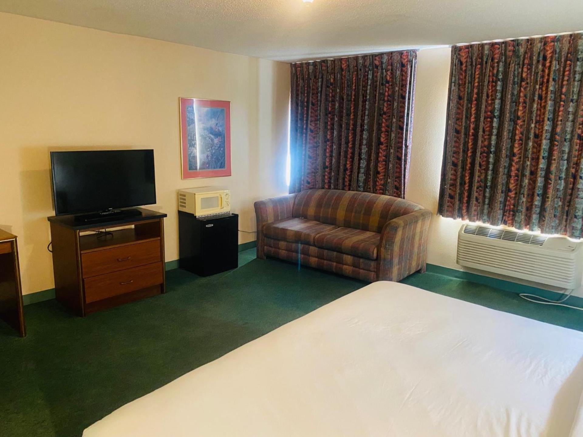 Norwood Statefair Grounds Hotel 2*